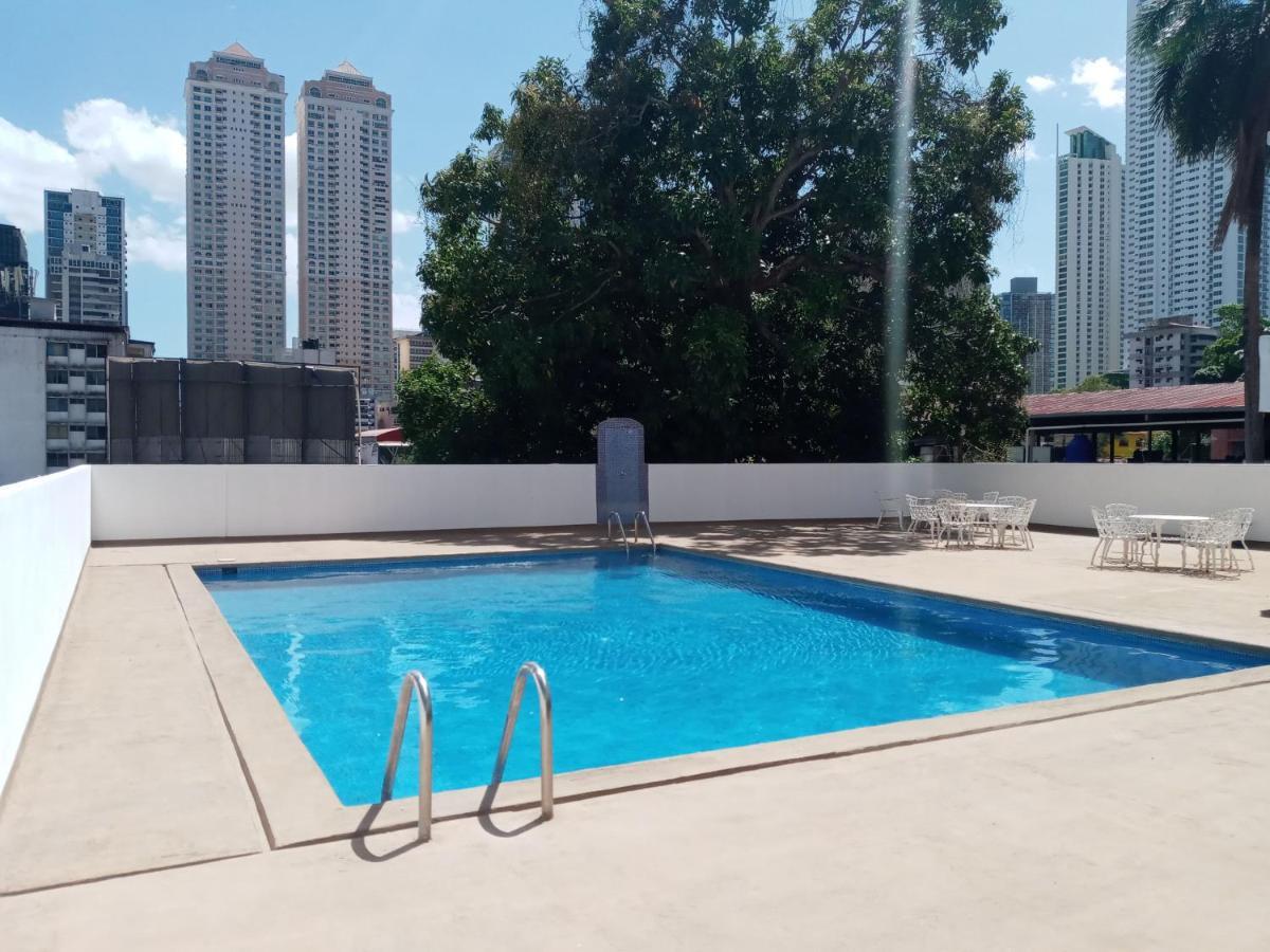 Hotel Tower House Suites Kota Panama Bagian luar foto