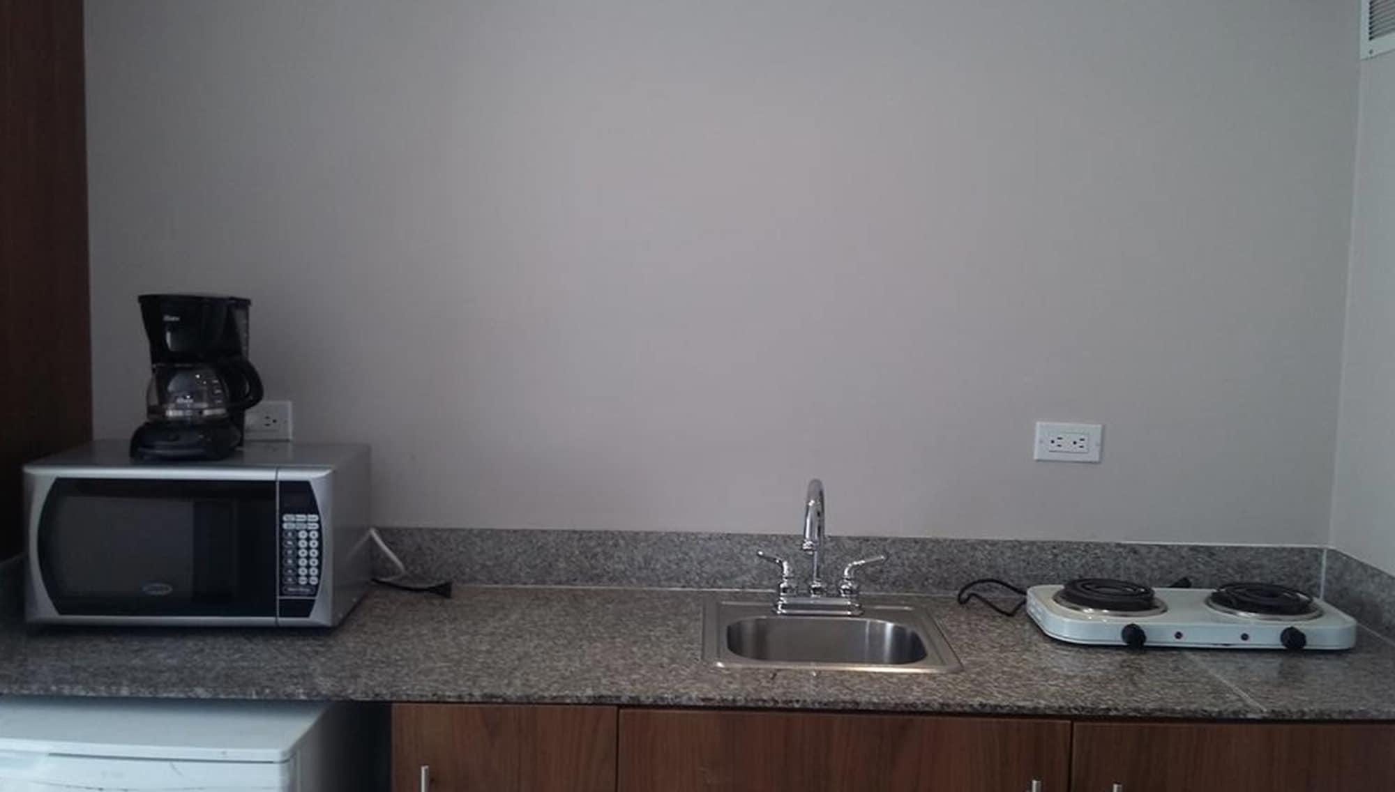 Hotel Tower House Suites Kota Panama Bagian luar foto