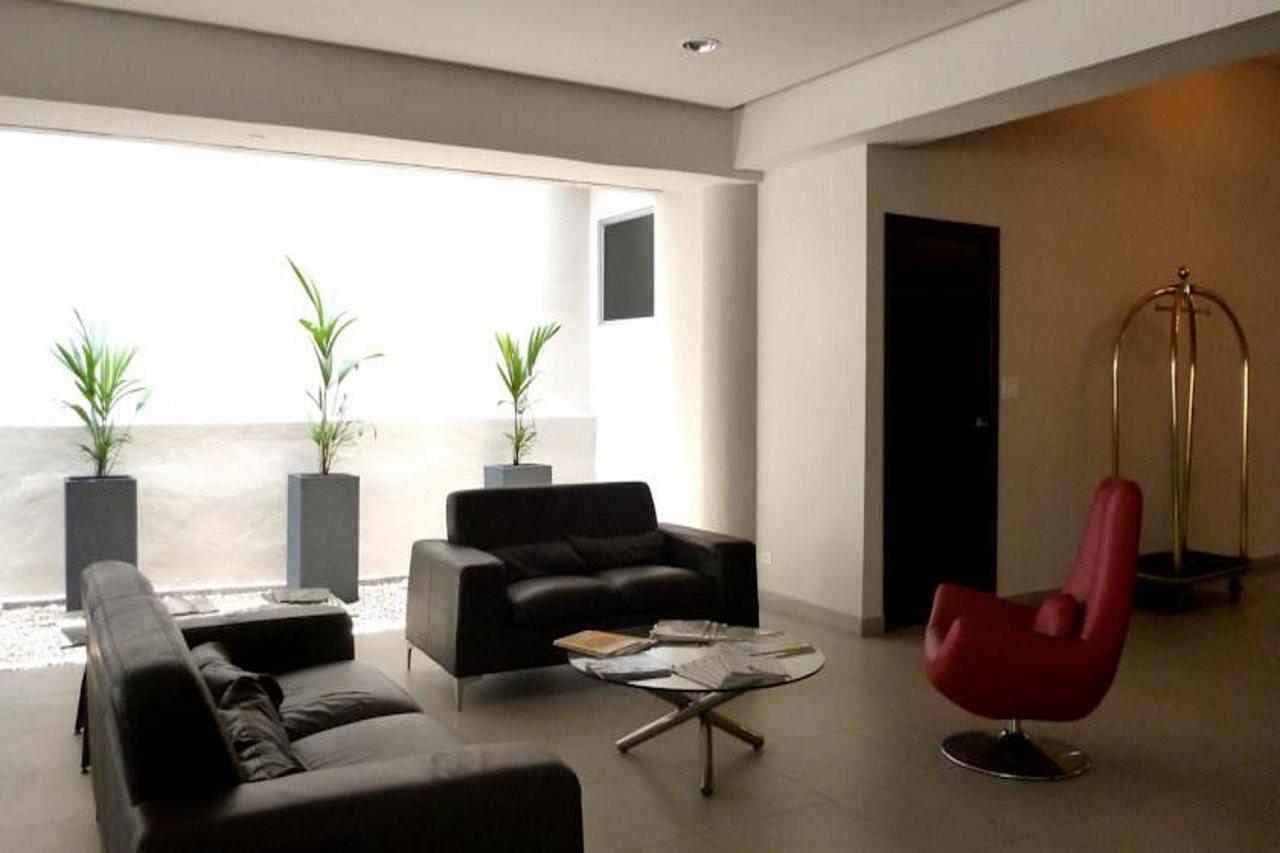 Hotel Tower House Suites Kota Panama Bagian luar foto