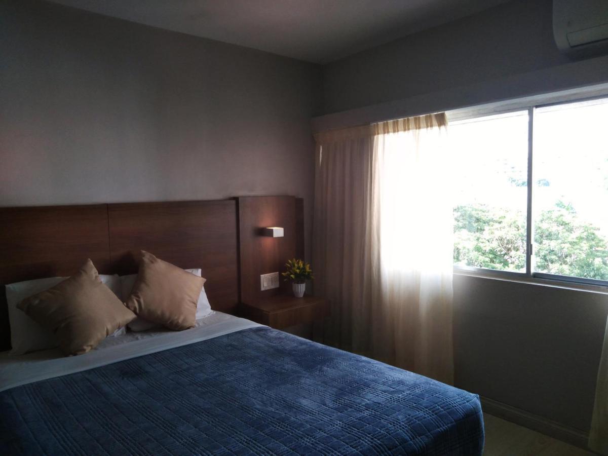 Hotel Tower House Suites Kota Panama Bagian luar foto